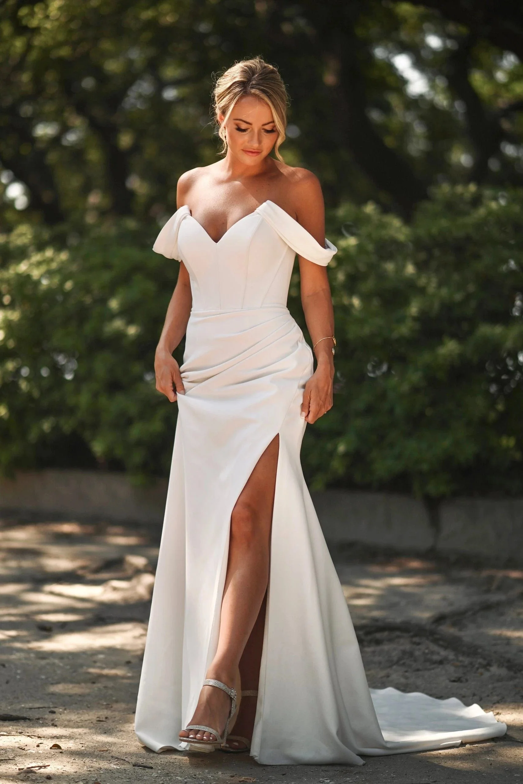 Essense of Australia D3864 - Size 8 - Image 3