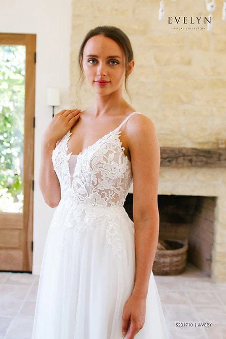 Evelyn Bridal Avery - Size 6 - Image 3