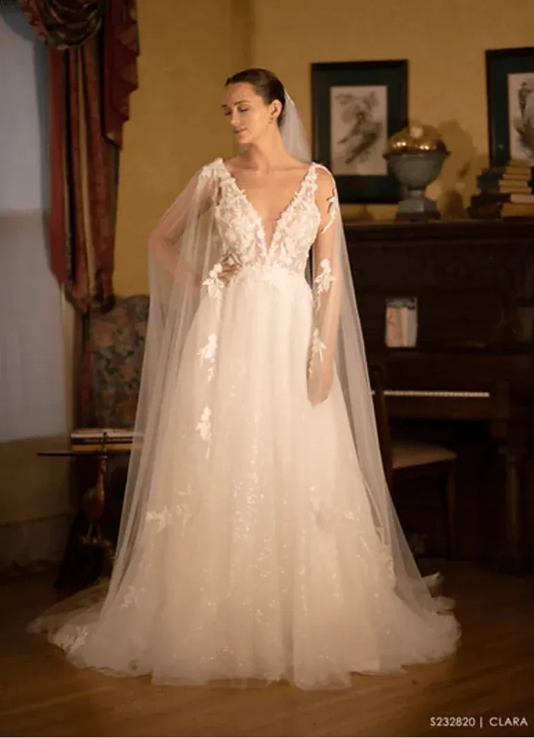 Evelyn Bridal Clara + Cape - Size 6