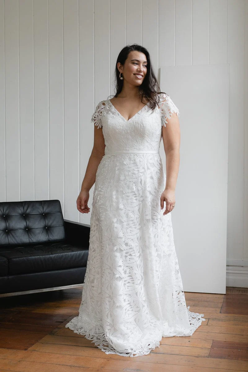 Hera Couture De Fossa Flare - Size 22