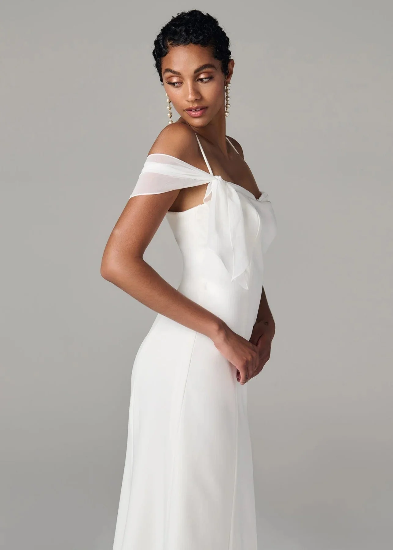 Renhue Carla - Size 6 - Image 3