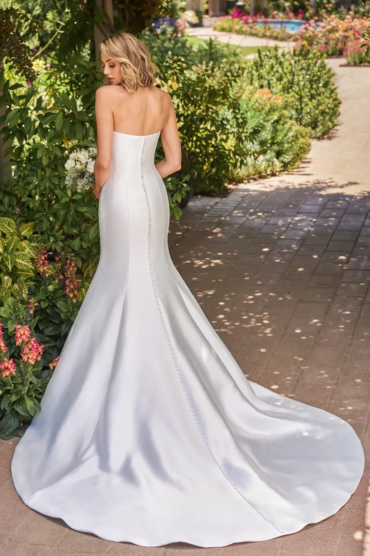 Jasmine Bridal T242002 - Size 18 - Image 2