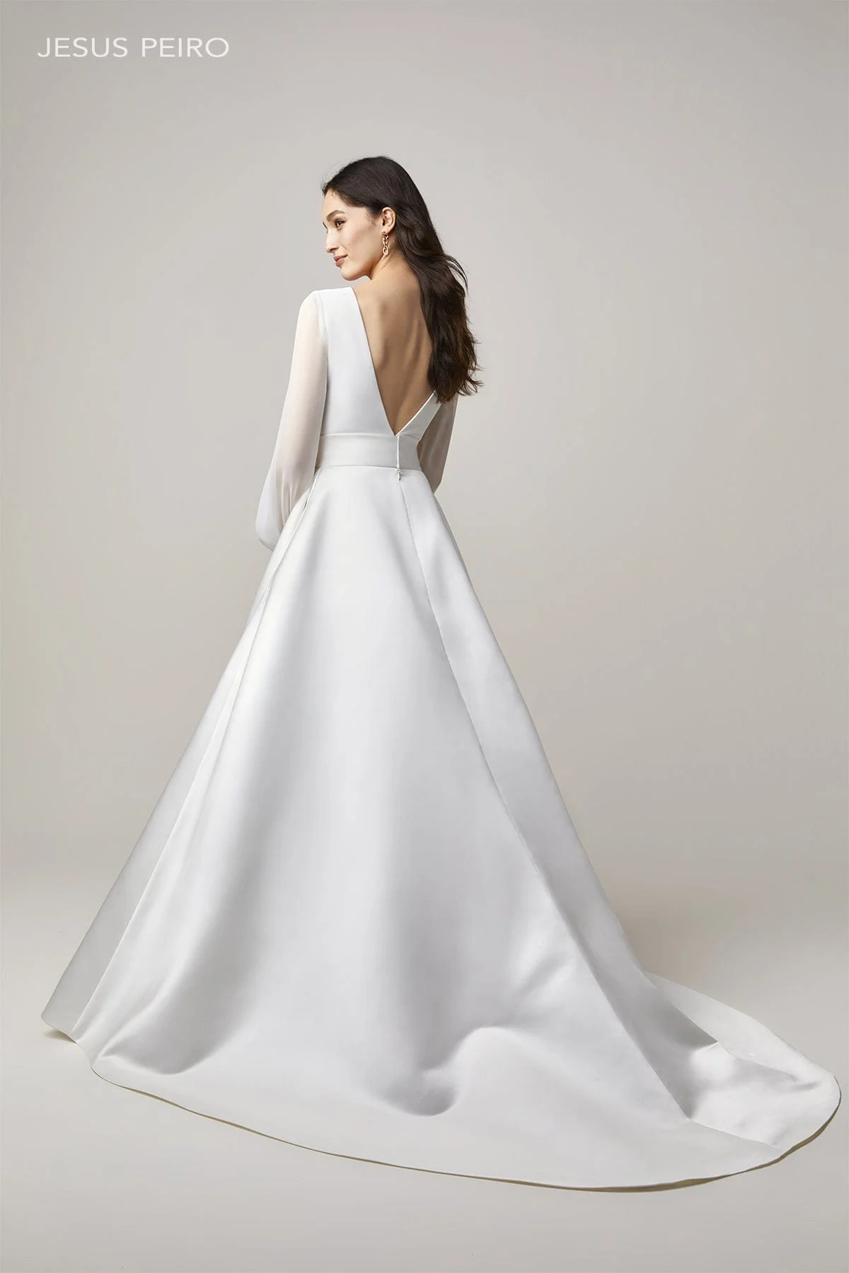 Jesus Peiro 2220 + Overskirt - Size 12 - Image 3