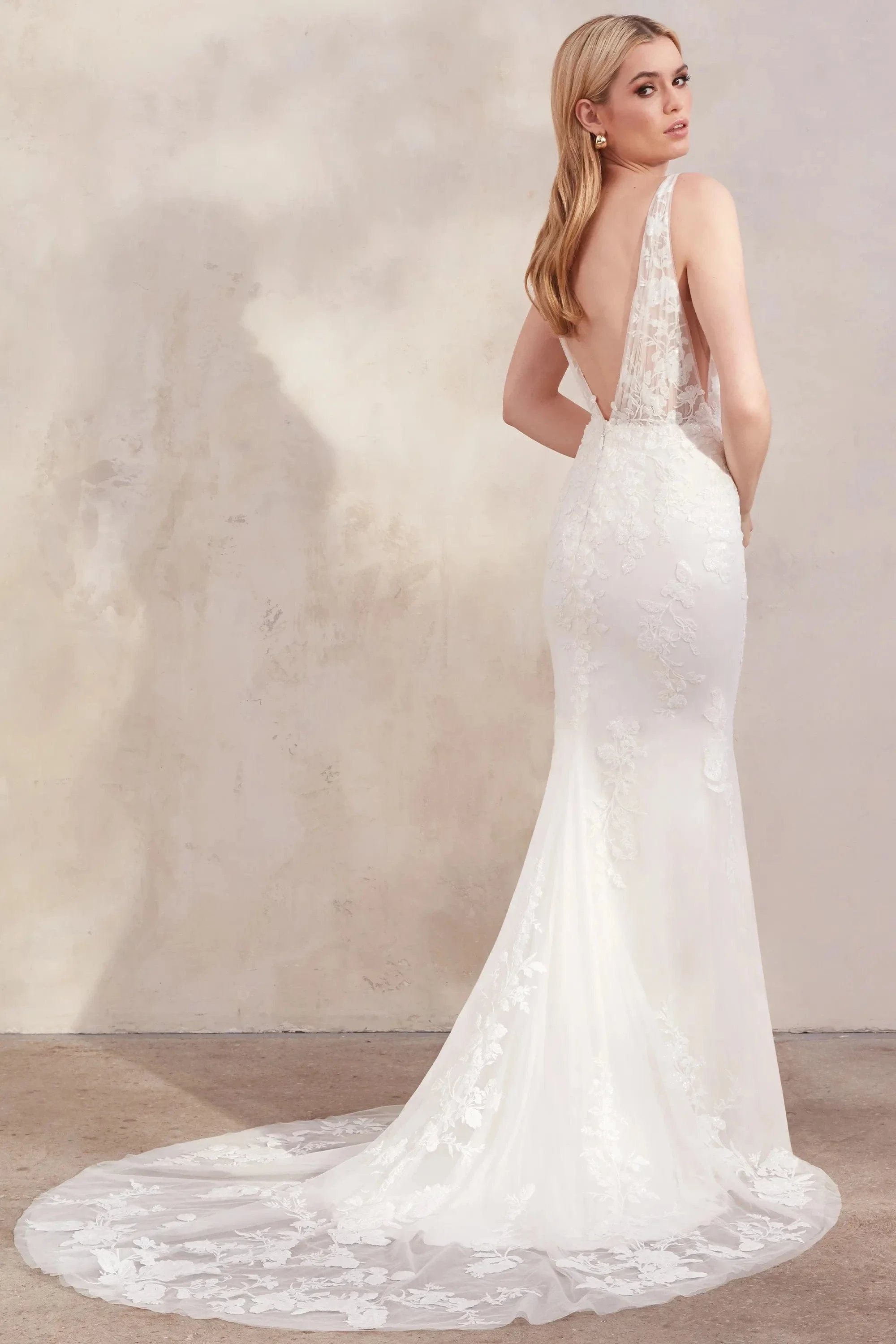 Justin Alexander 11267 - Size 16 - Image 2
