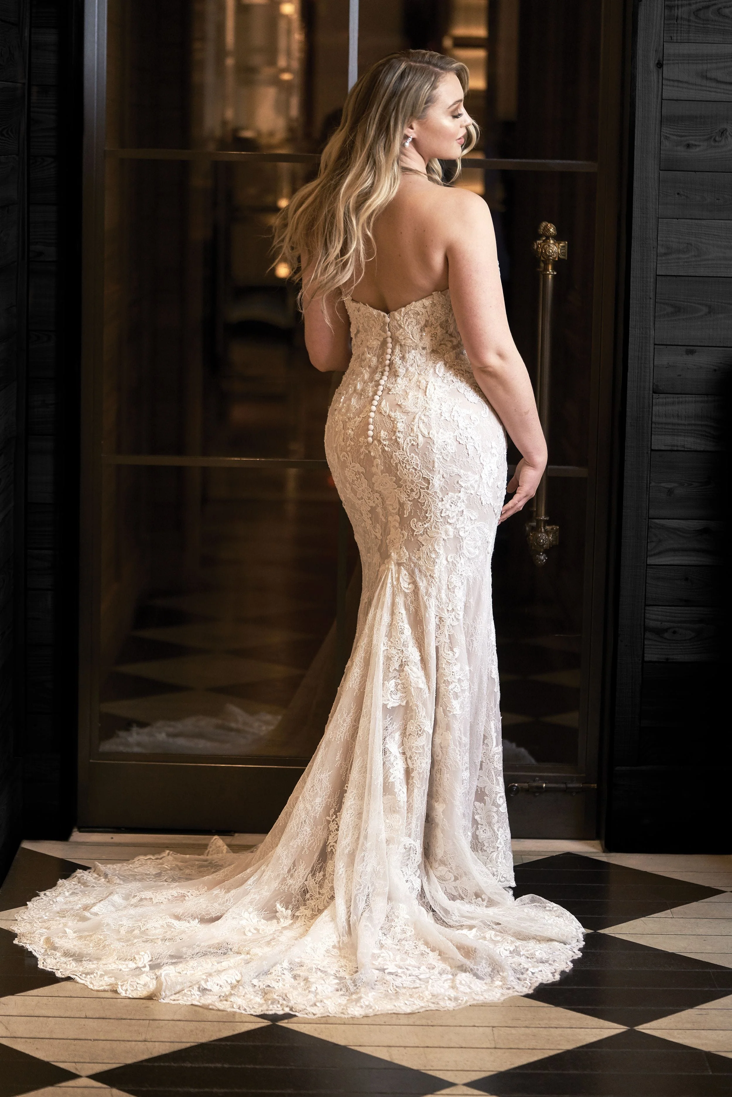 Justin Alexander 8920 - Size 20 - Image 2
