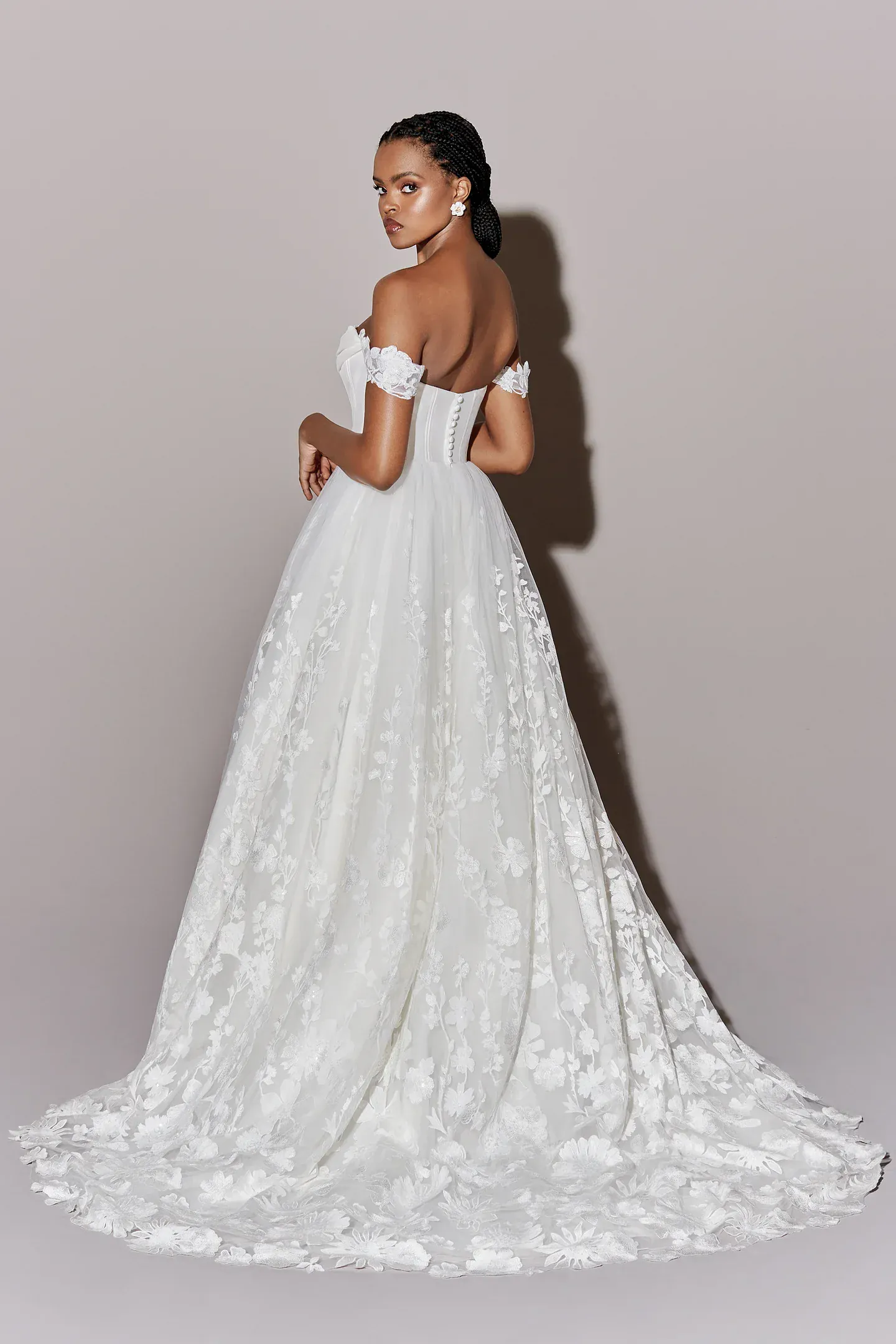 Justin Alexander 99286 + Veil - Size 14 - Image 2