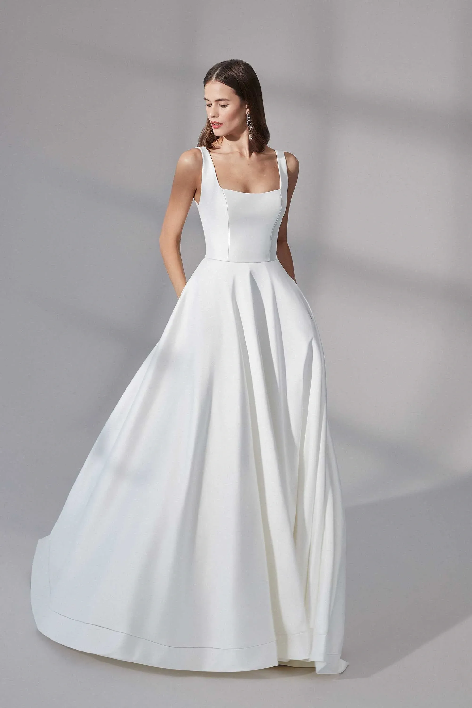 Signature by Justin Alexander 99179 - Size 12