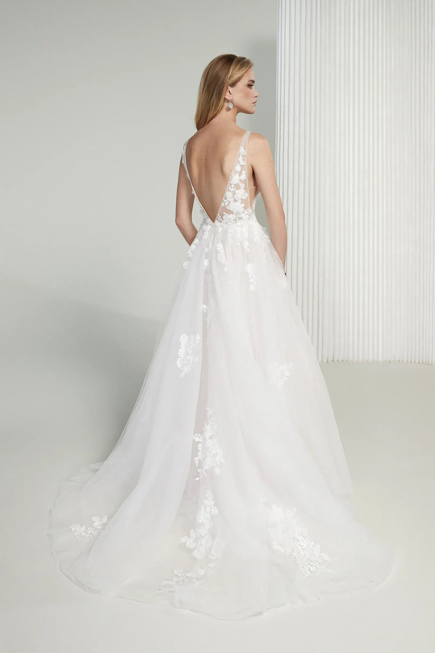 Signature by Justin Alexander Katharine 99213 - Size 6 - Image 2