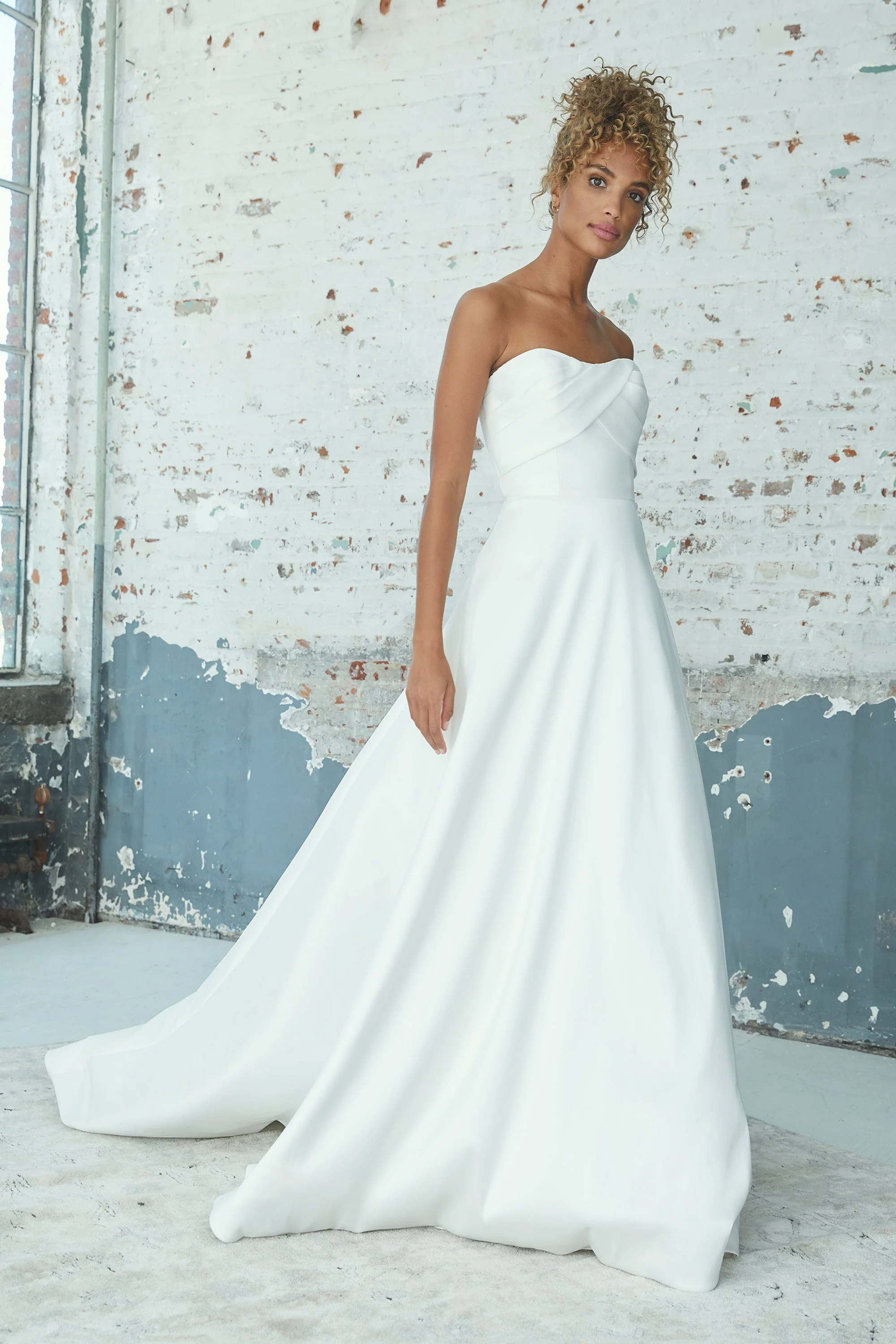 Kelly Faetanini Magnolia - Size 10