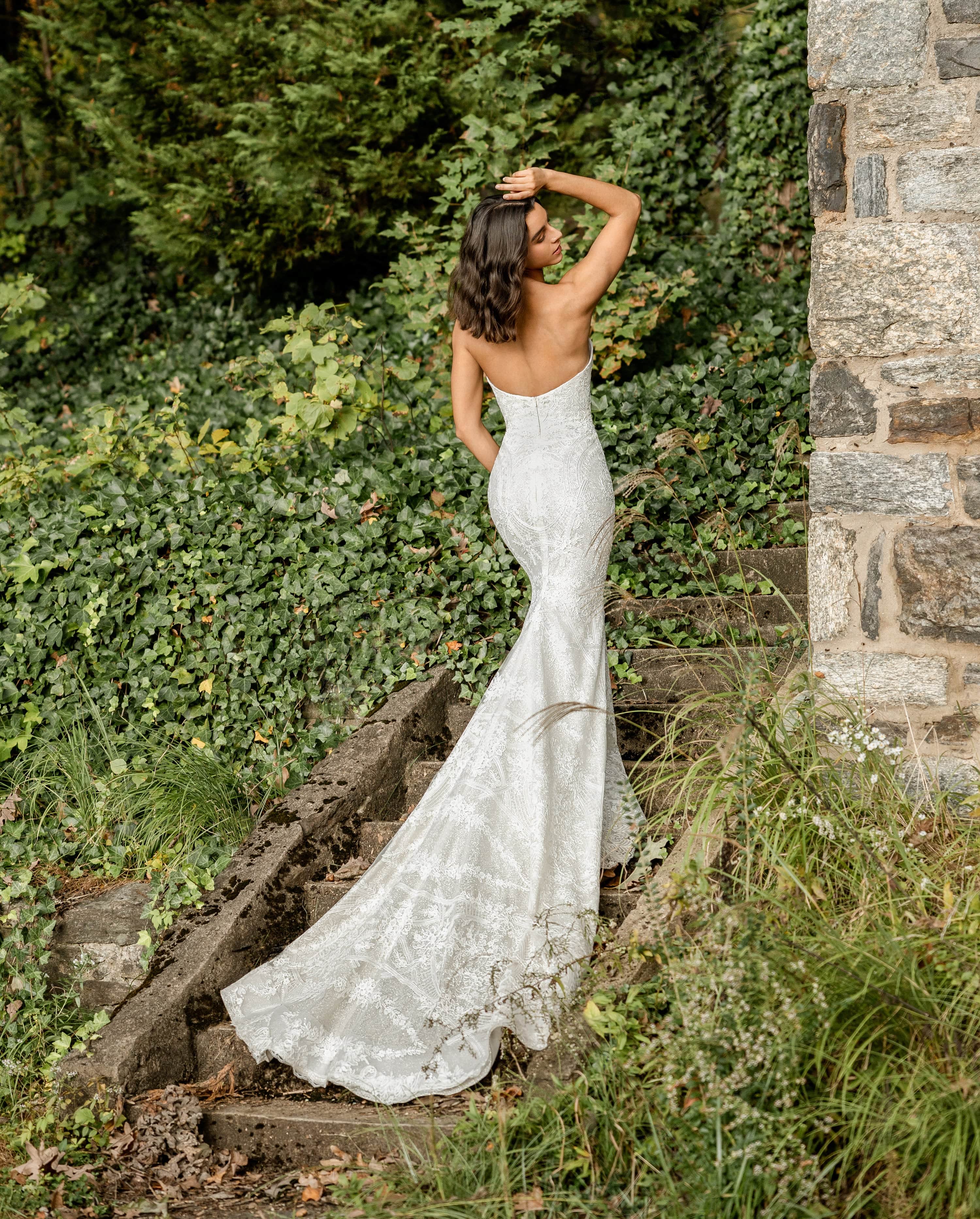 Lazaro Amelie - Size 14 - Image 2