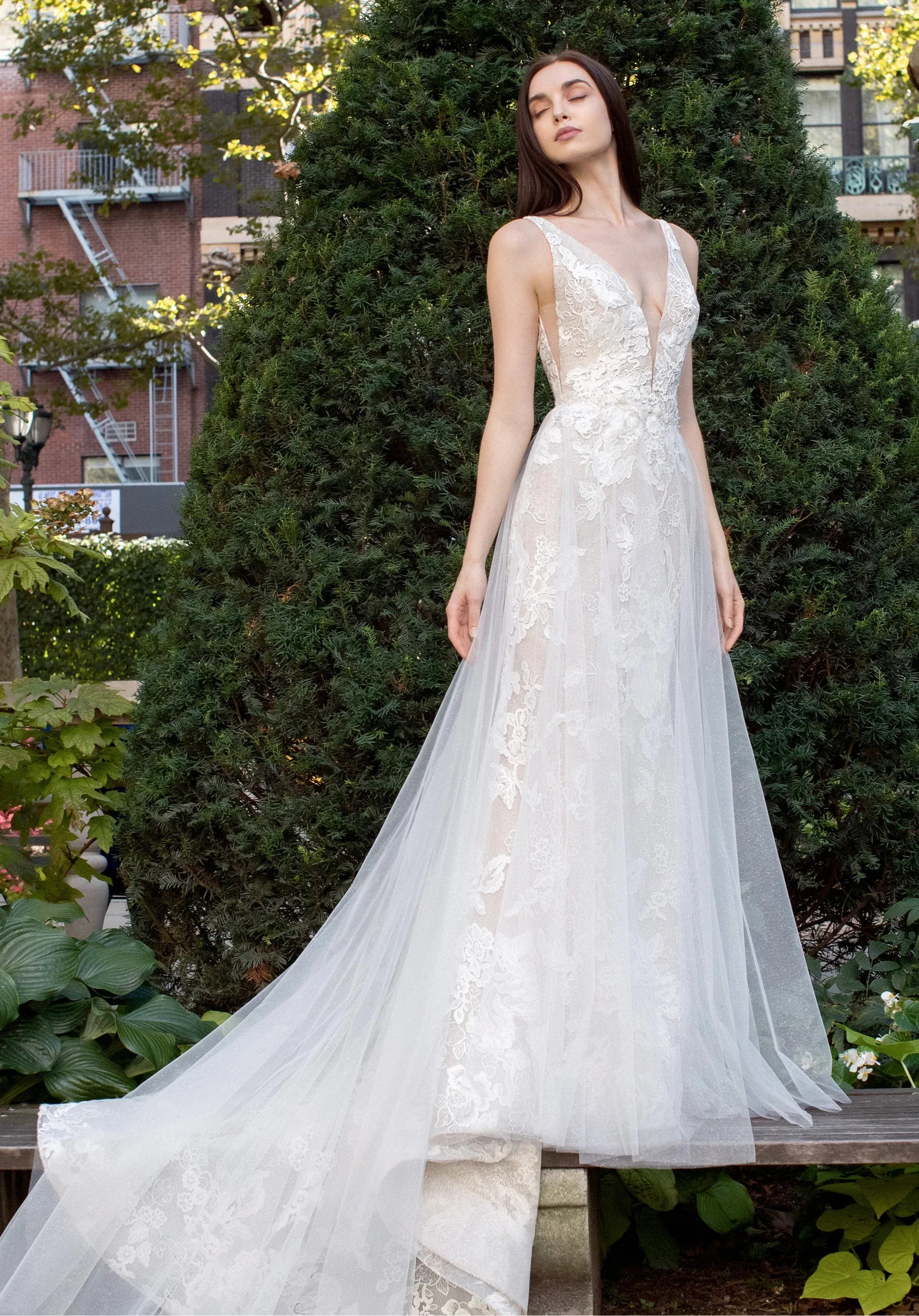 Lazaro Hope + Overskirt - Size 10