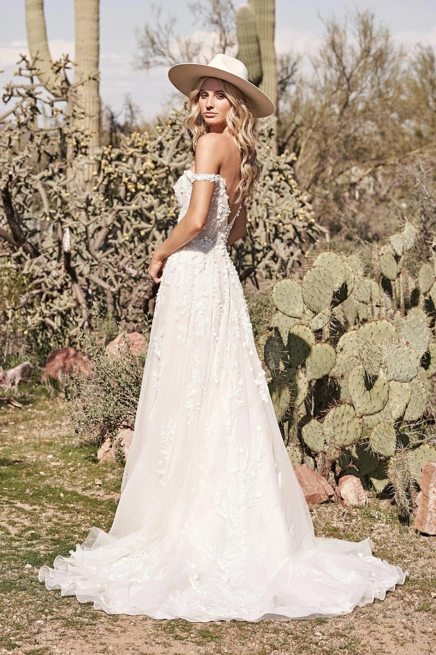 Lillian West 66176 - Size 14 - Image 2