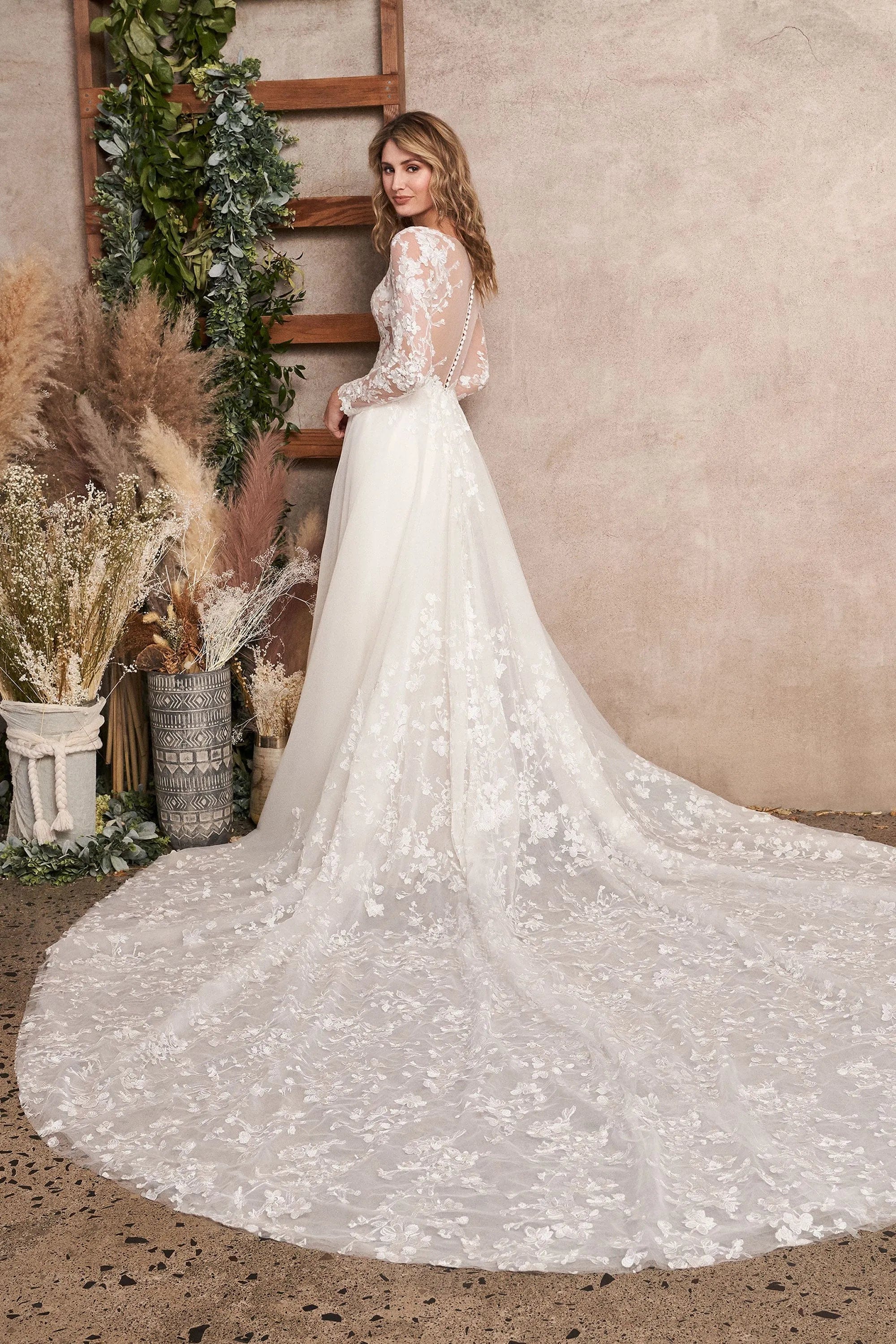 Lillian West 66229 - Size 16 - Image 2