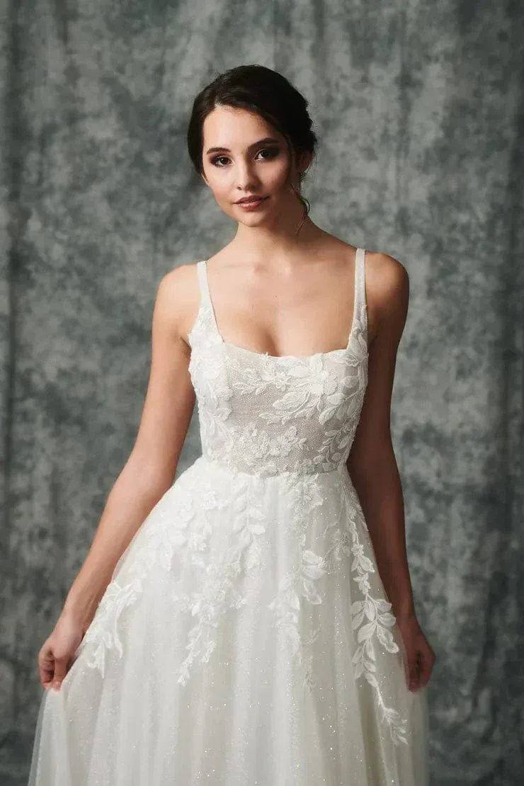 Liv By Kelly Faetanini Vienna - Size 8 - Image 3