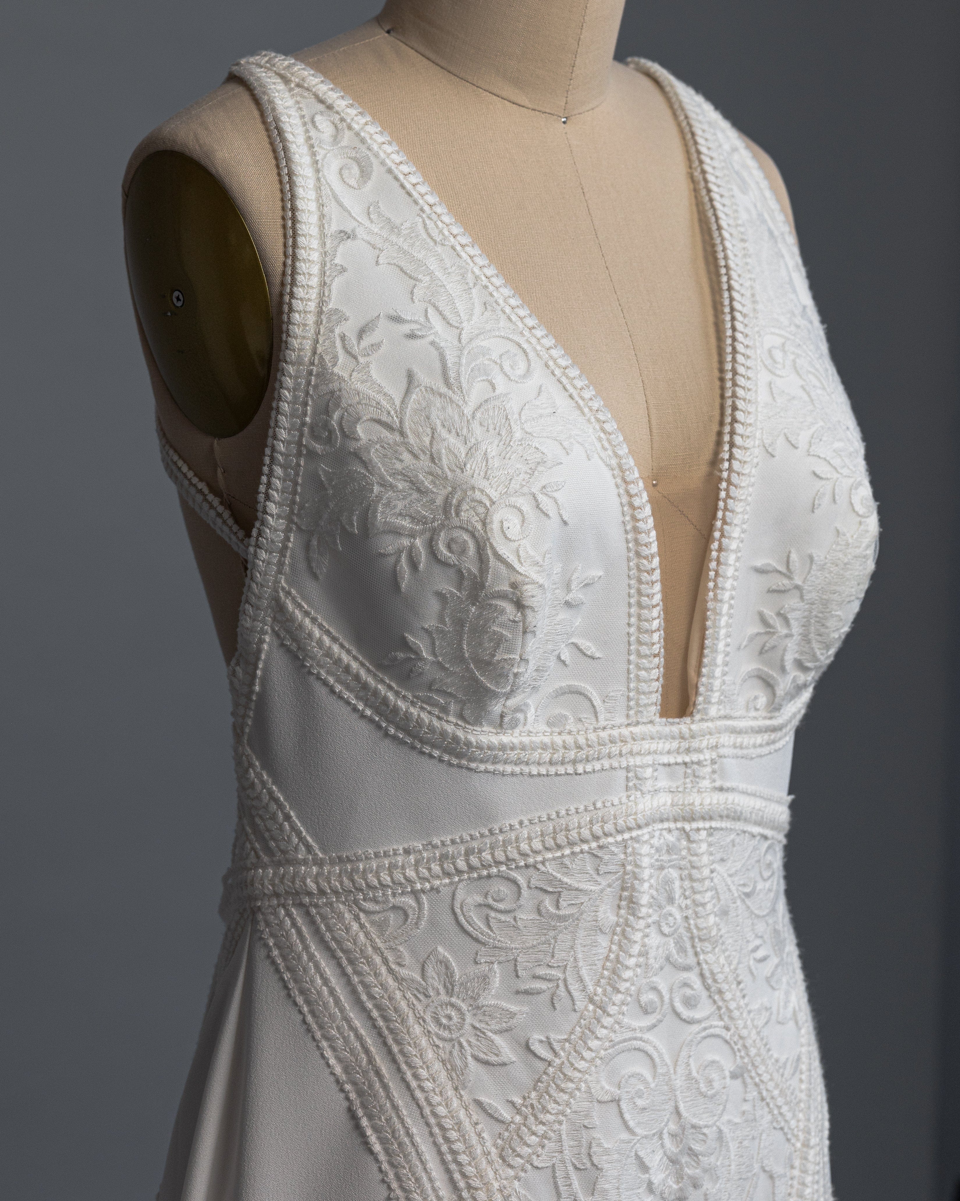Lovers Society Bodie - Size 10 - Image 6