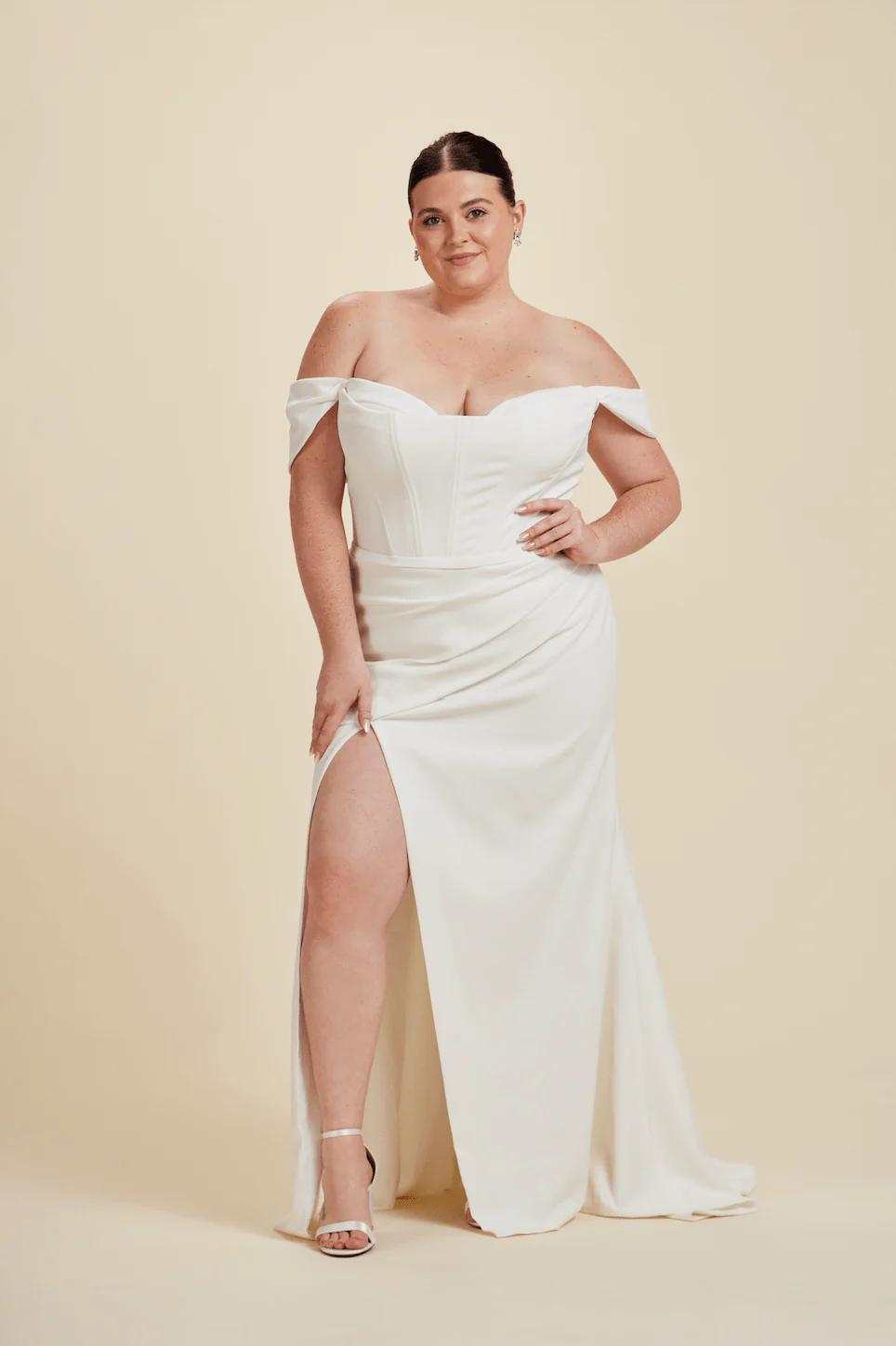 Luxe Privée Colleen [High Slit] - Image 8