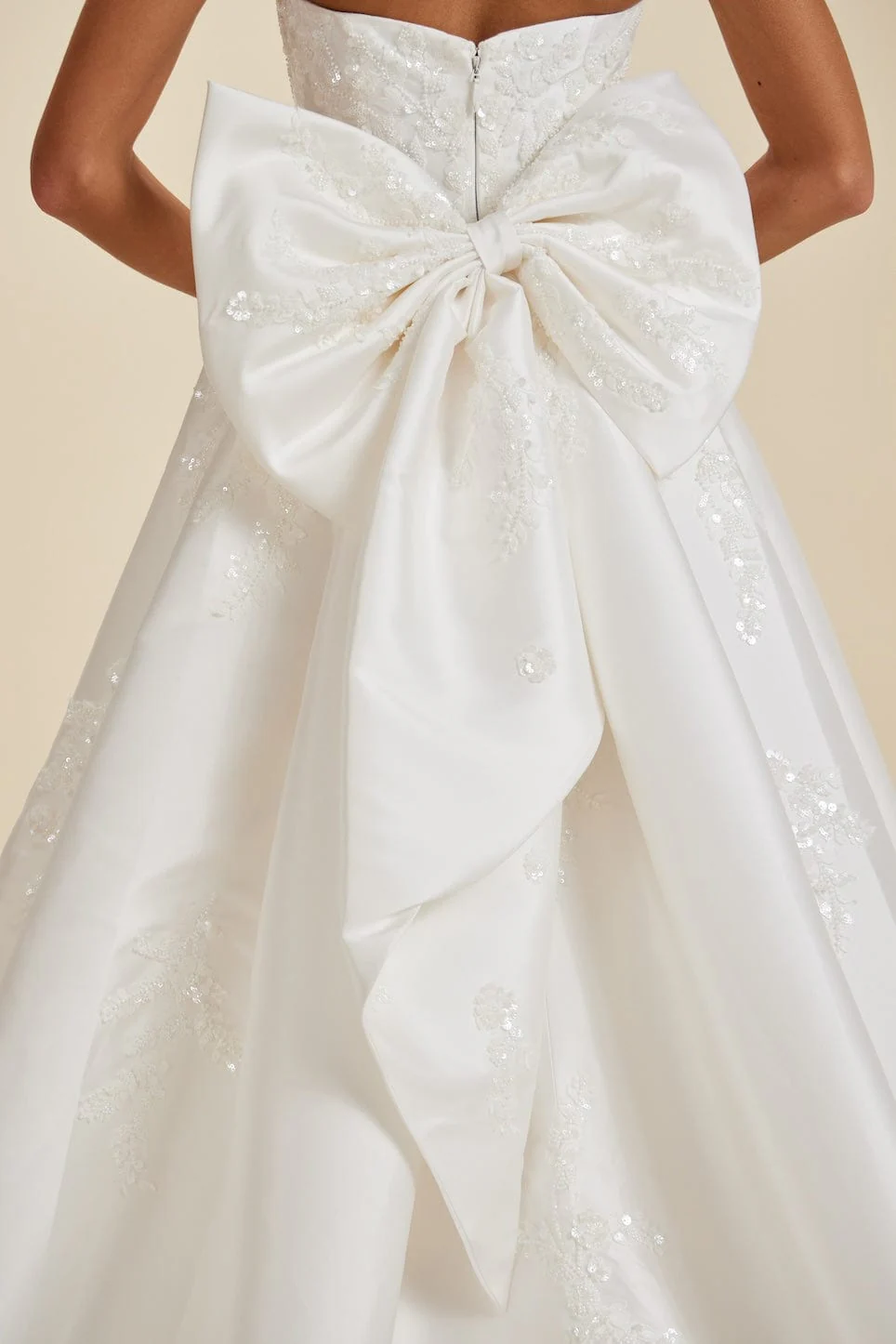 Luxe Privée June - Image 6