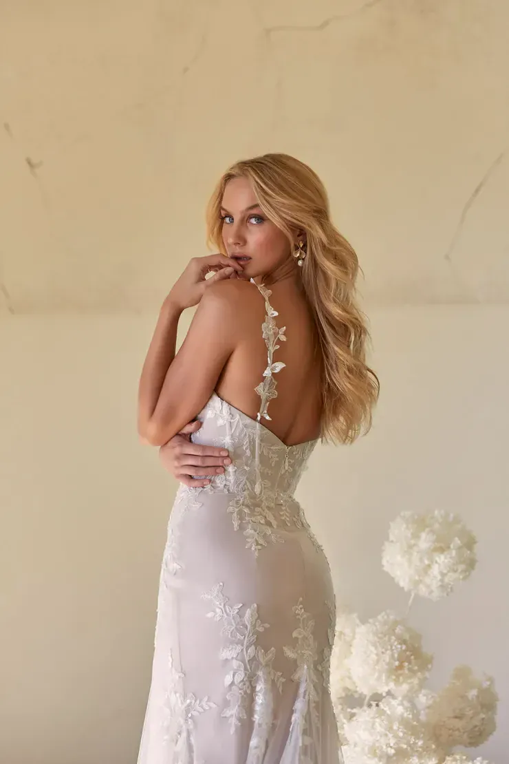 Madi Lane Darci - Size 18 - Image 3