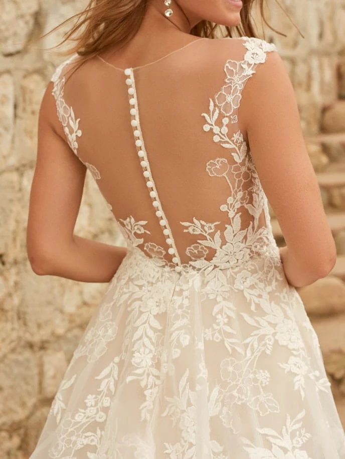 Maggie Sottero Diana - Size 8 - Image 4