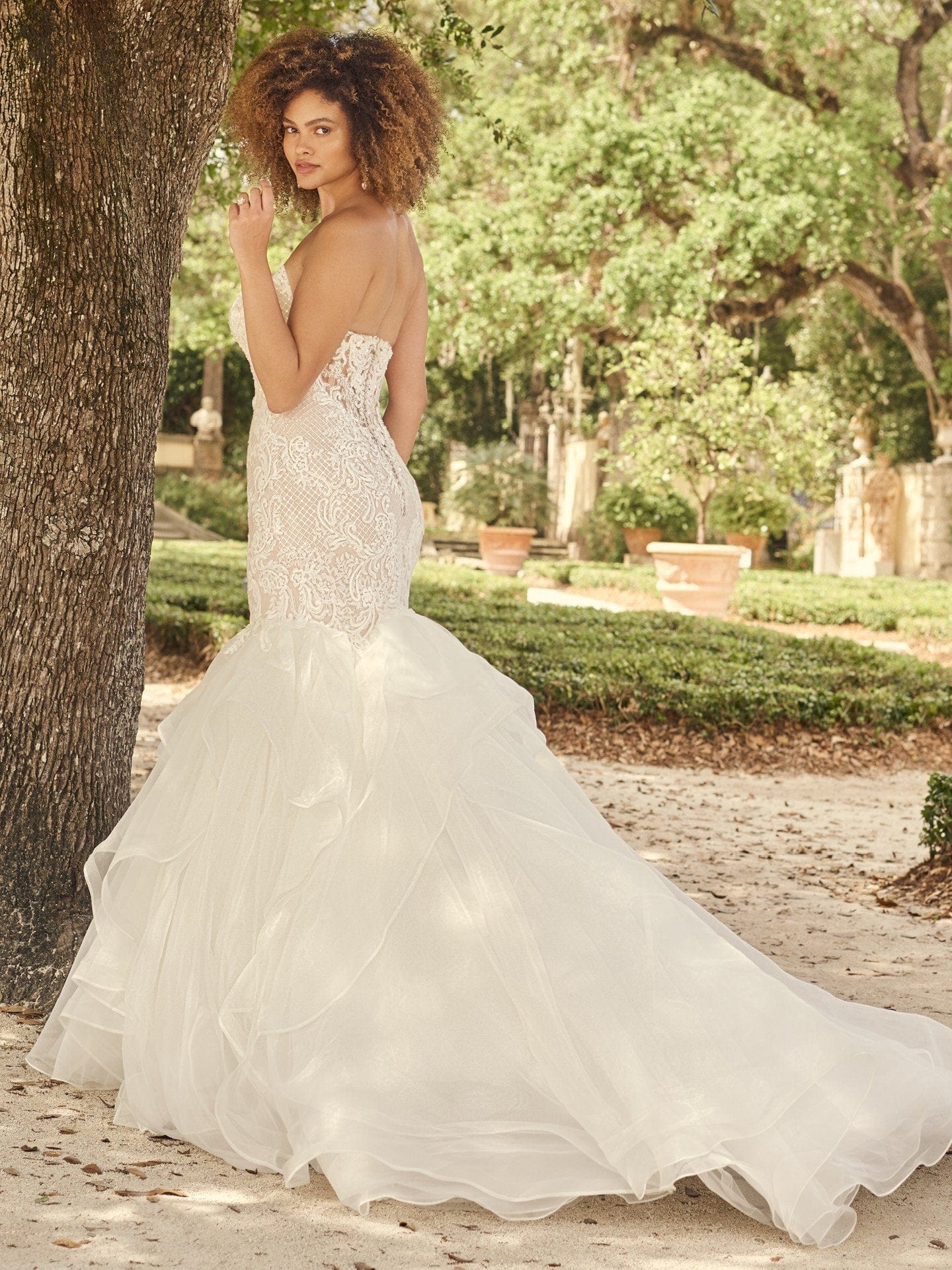 Maggie Sottero Lunaria - Size 16 - Image 2