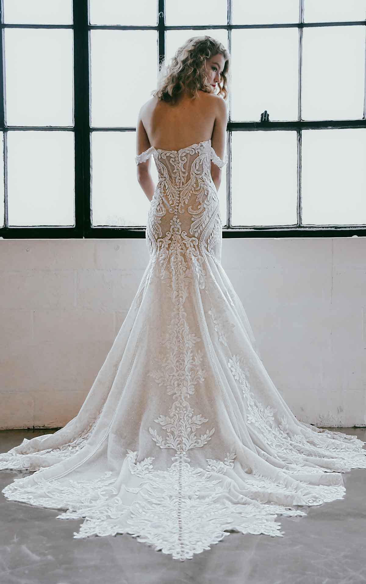 Martina Liana 1267 - Size 16 - Image 2