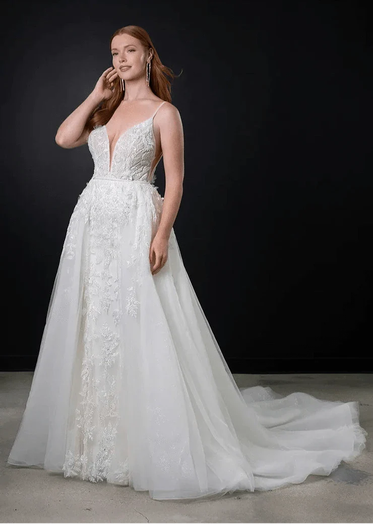 Martina Liana 1657 + Overskirt - Size 12