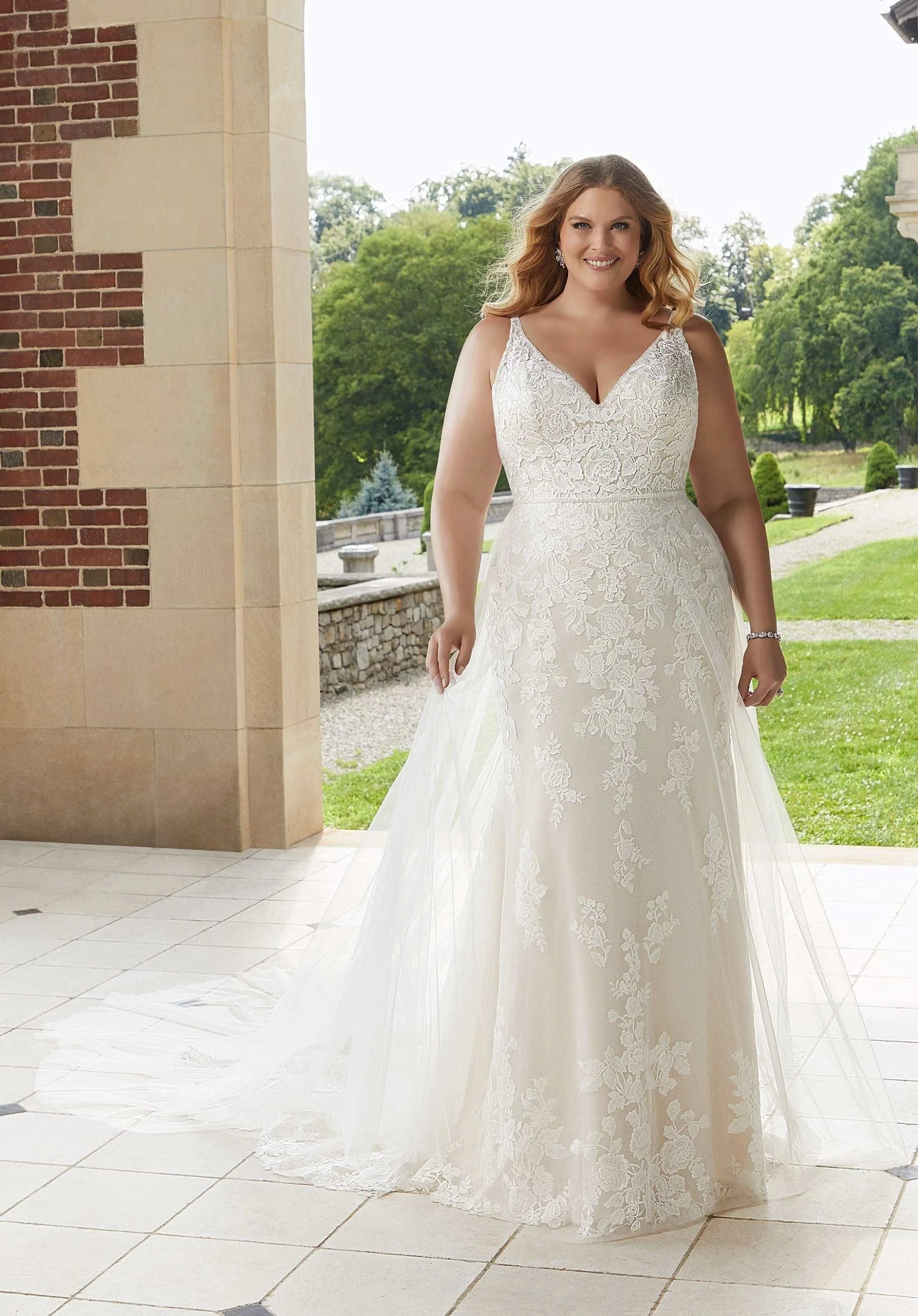 Morilee Esme + Overskirt - Size 20W