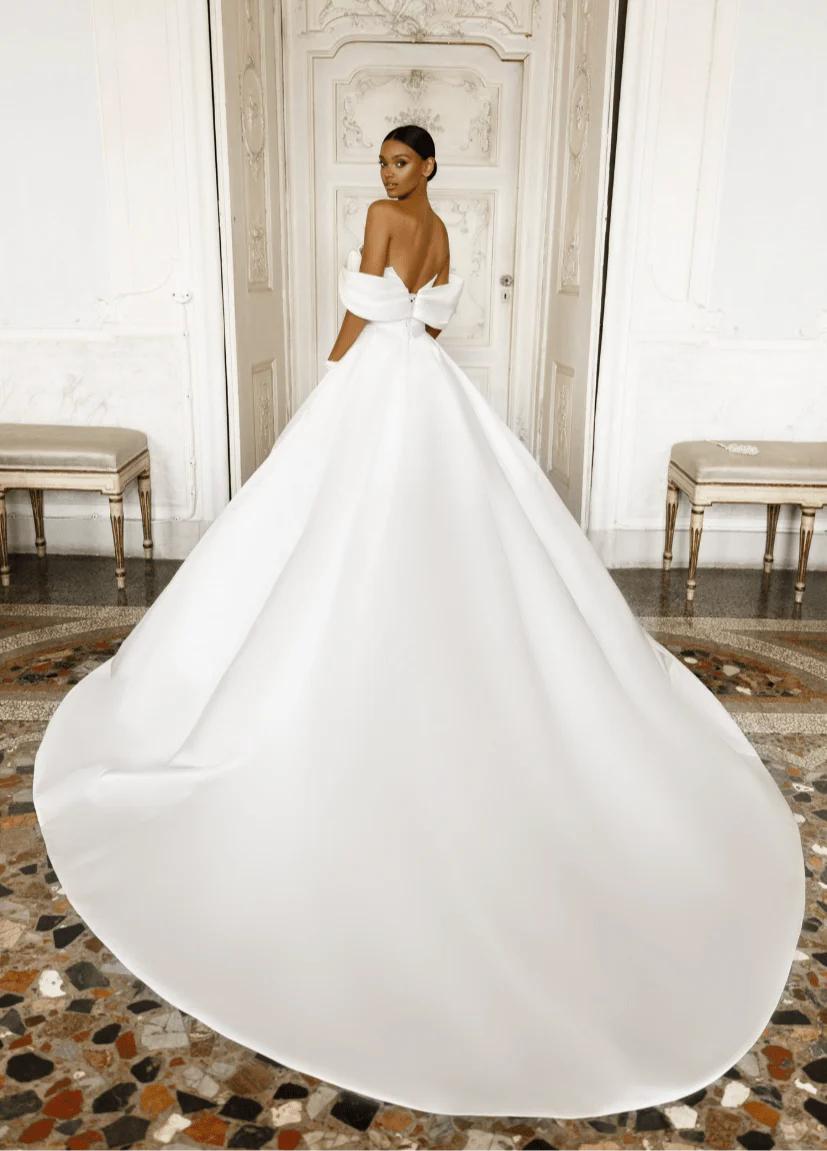Oksana Mukha Adriana - Size 14 - Image 2