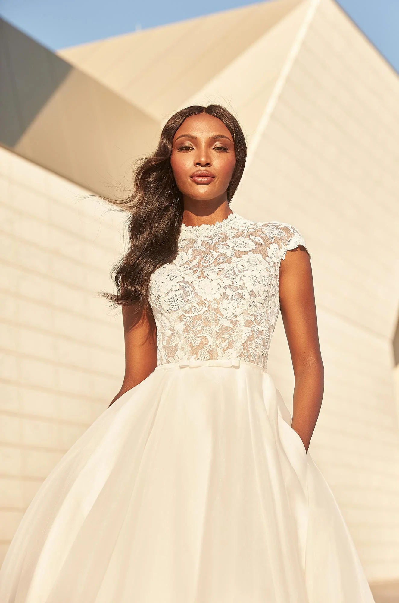 Paloma Blanca 4978 - Size 12 - Image 3