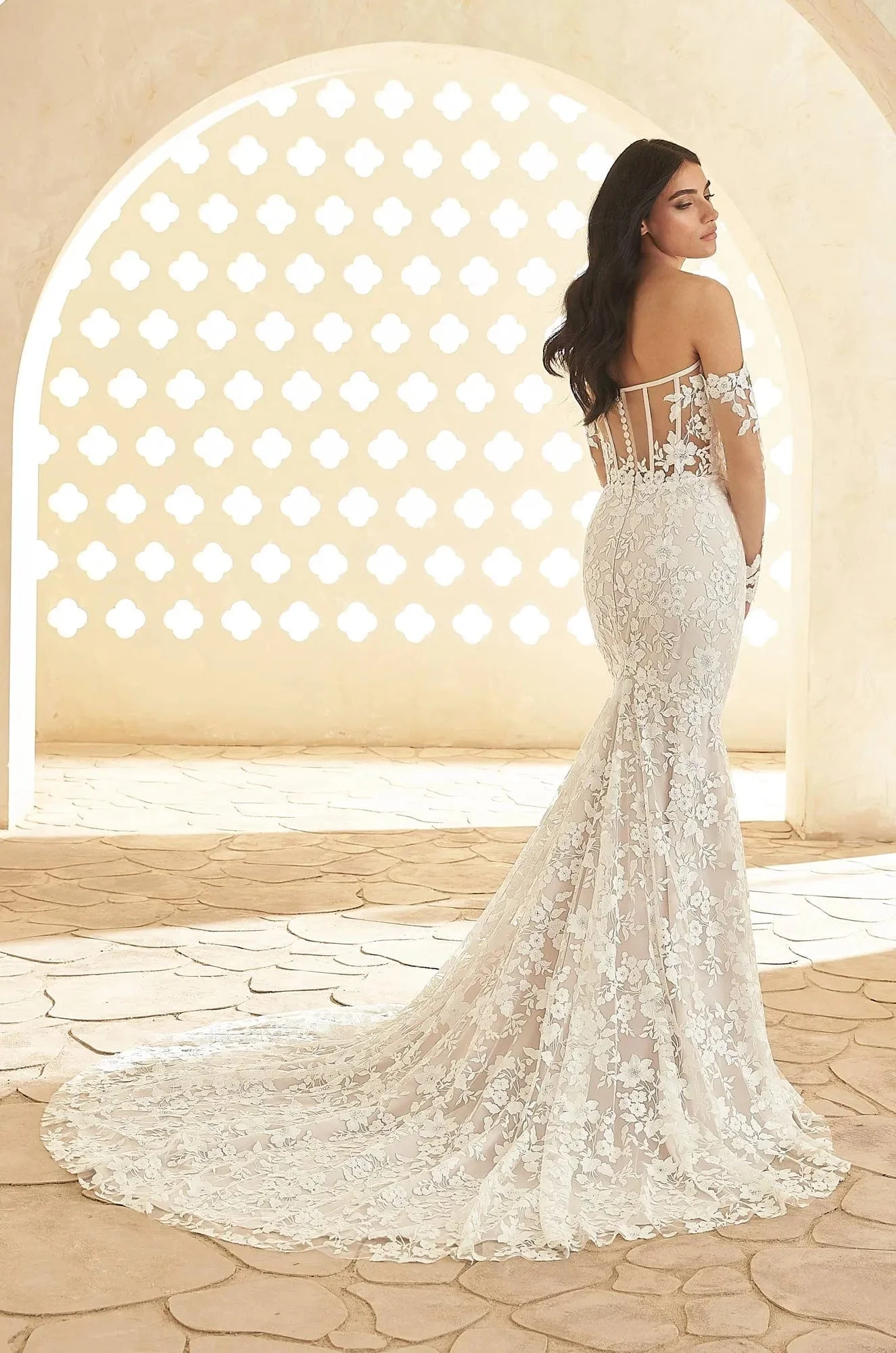 Paloma Blanca 5009 - Size 12 - Image 2