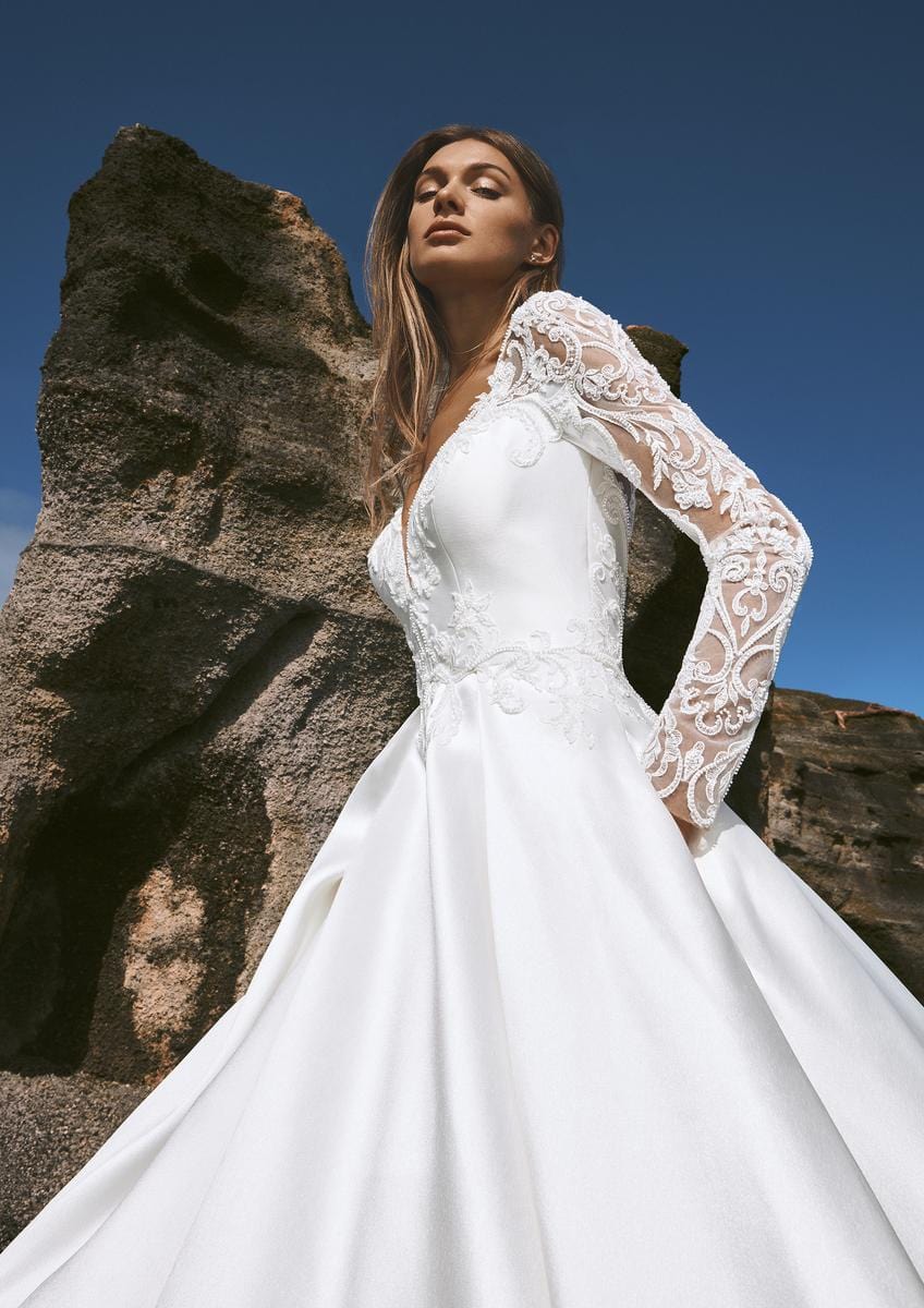 Pronovias Bangioc - Size 10 - Image 3