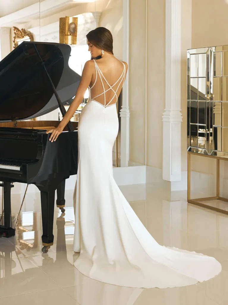 Pronovias Blithe - Size 12 - Image 2