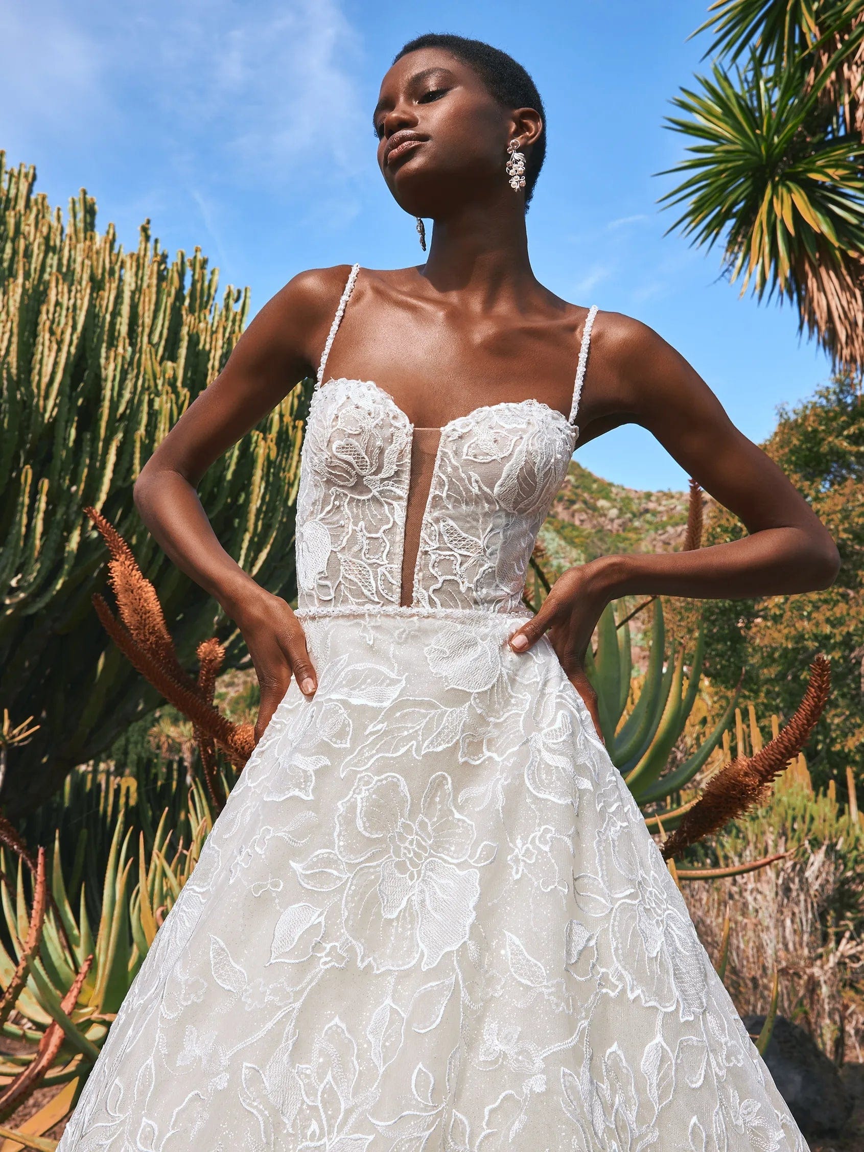 Pronovias Butina - Size 10 - Image 3