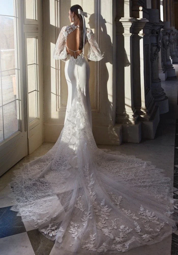 Pronovias Caterina - Size 14 - Image 2