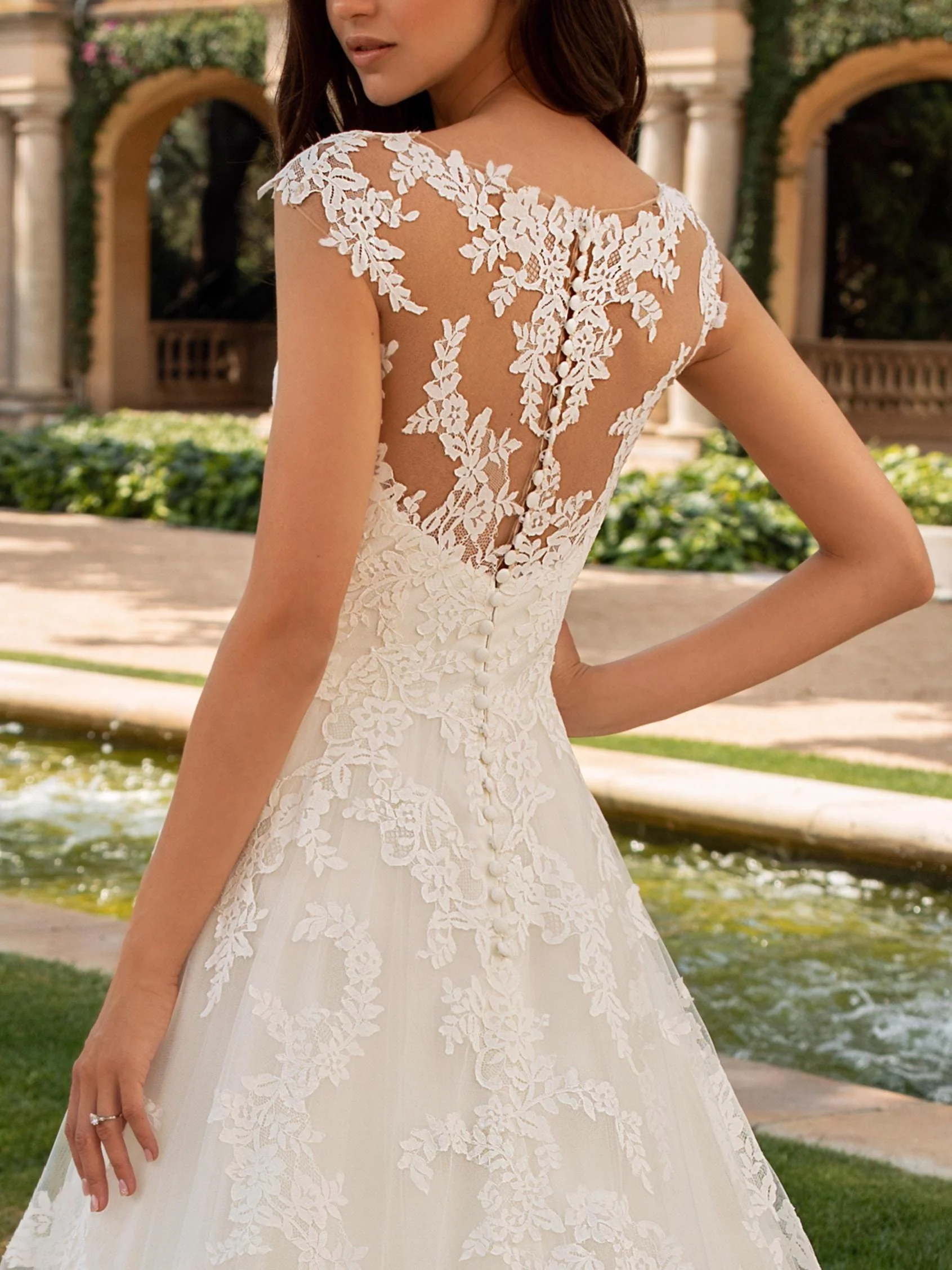 Pronovias Charlotte - Size 16 - Image 3