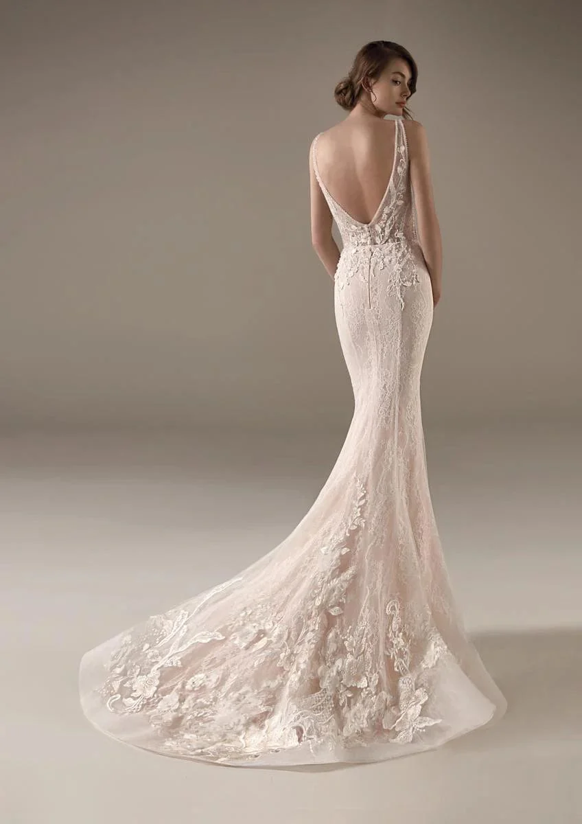 Pronovias Chimamanda - Size 12 - Image 4