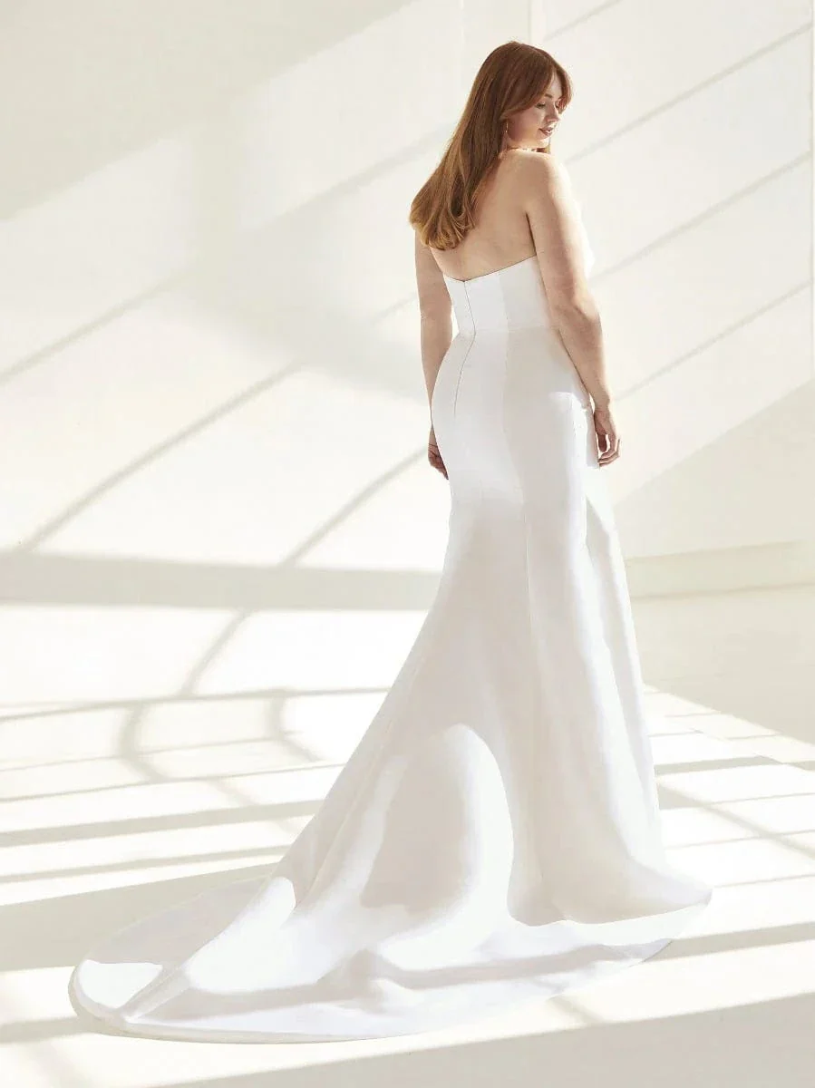 Pronovias Day - Size 20 - Image 2