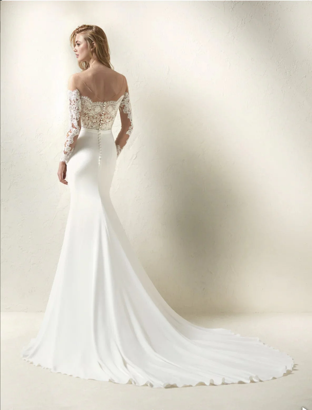 Pronovias Dracma - Size 12 - Image 2
