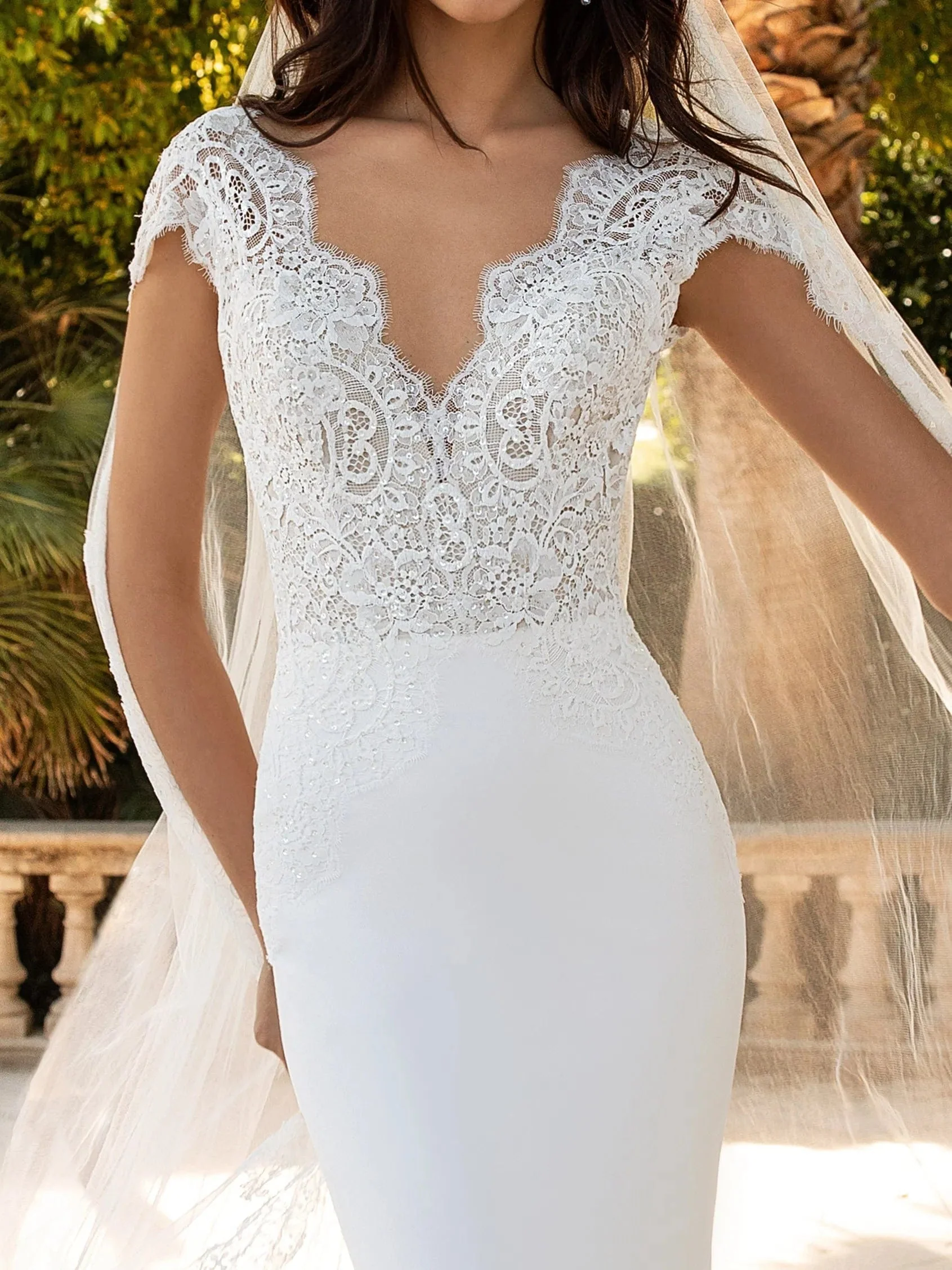 Pronovias Milady - Size 20 - Image 3