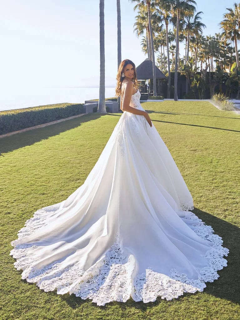 Pronovias Myrna - Size 12 - Image 2