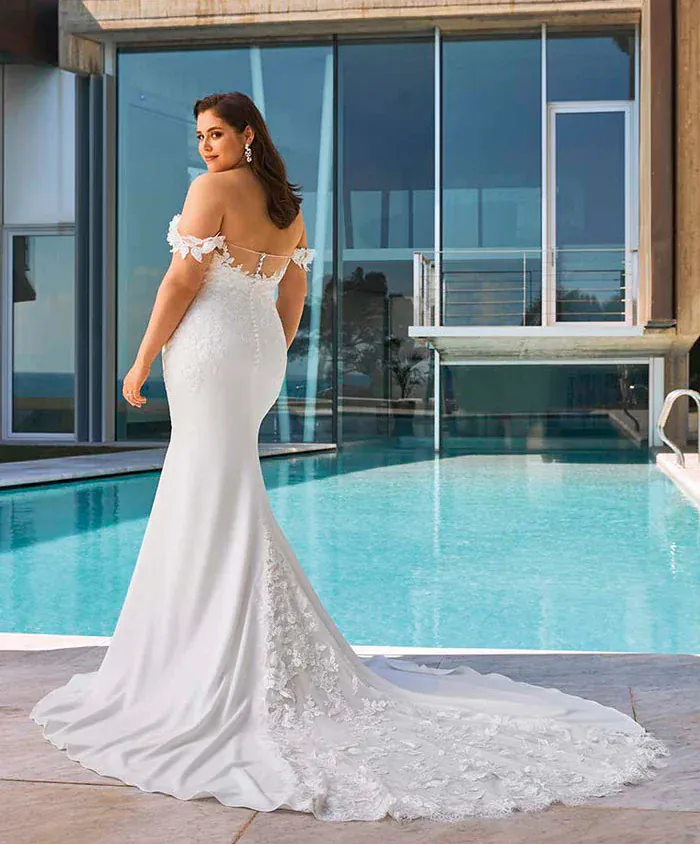 Pronovias Octavia - Size 20 - Image 2
