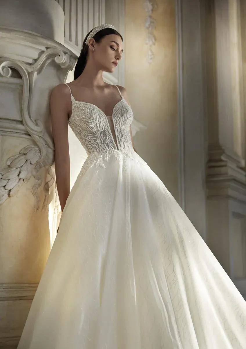 Pronovias Privee Flamenca - Size 12 - Image 3