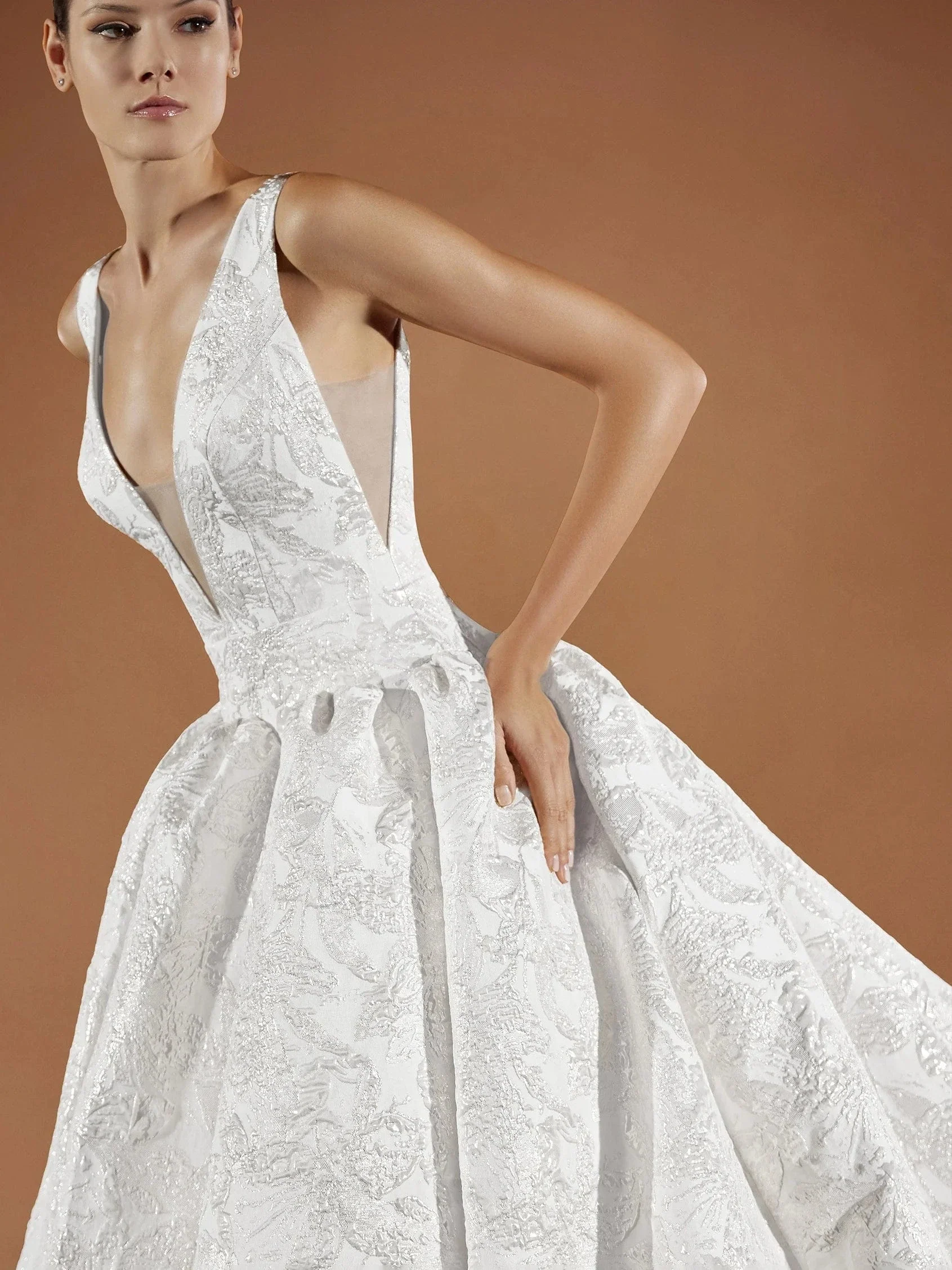 Pronovias Privee Kareena - Size 10 - Image 3