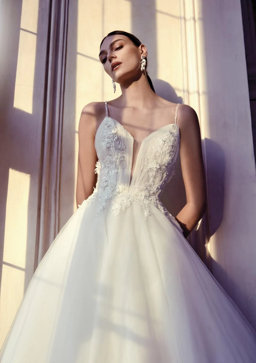 Pronovias Privee Leonarda - Size 12 - Image 3