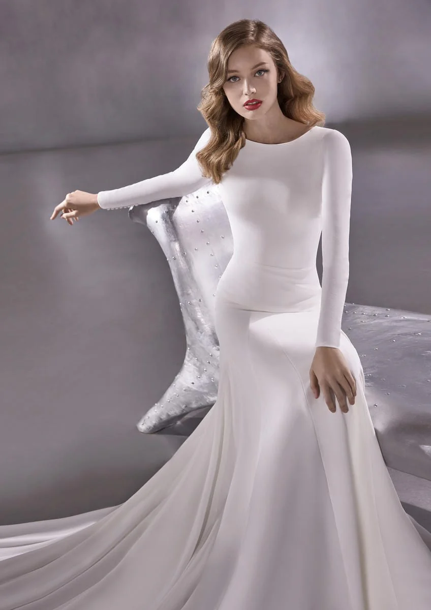 Pronovias River - Size 10 - Image 3