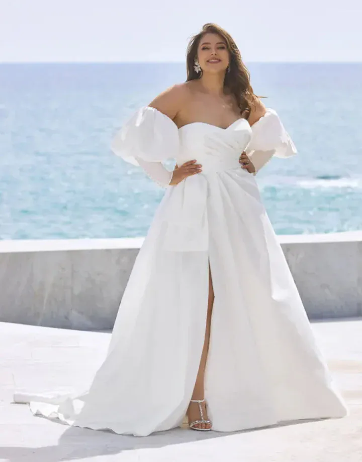 Pronovias Sonia - Size 16