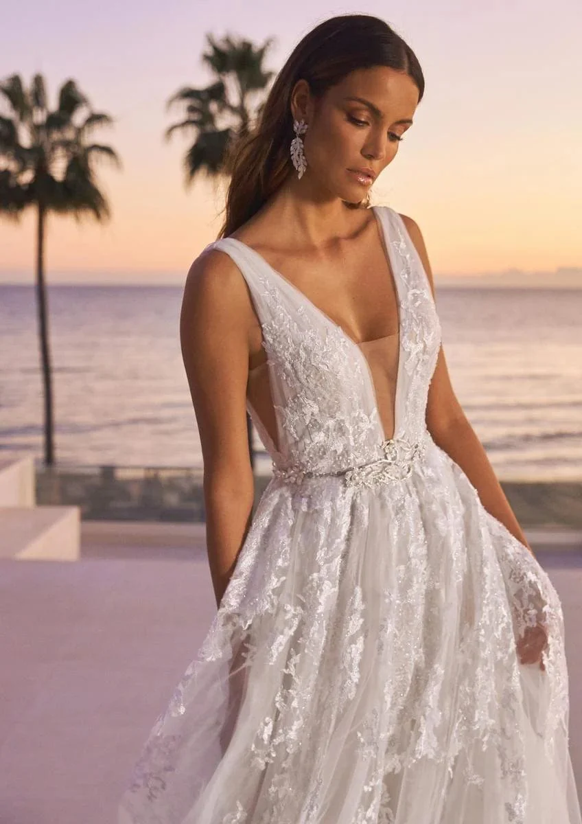 Pronovias Tinka - Size 12 - Image 3