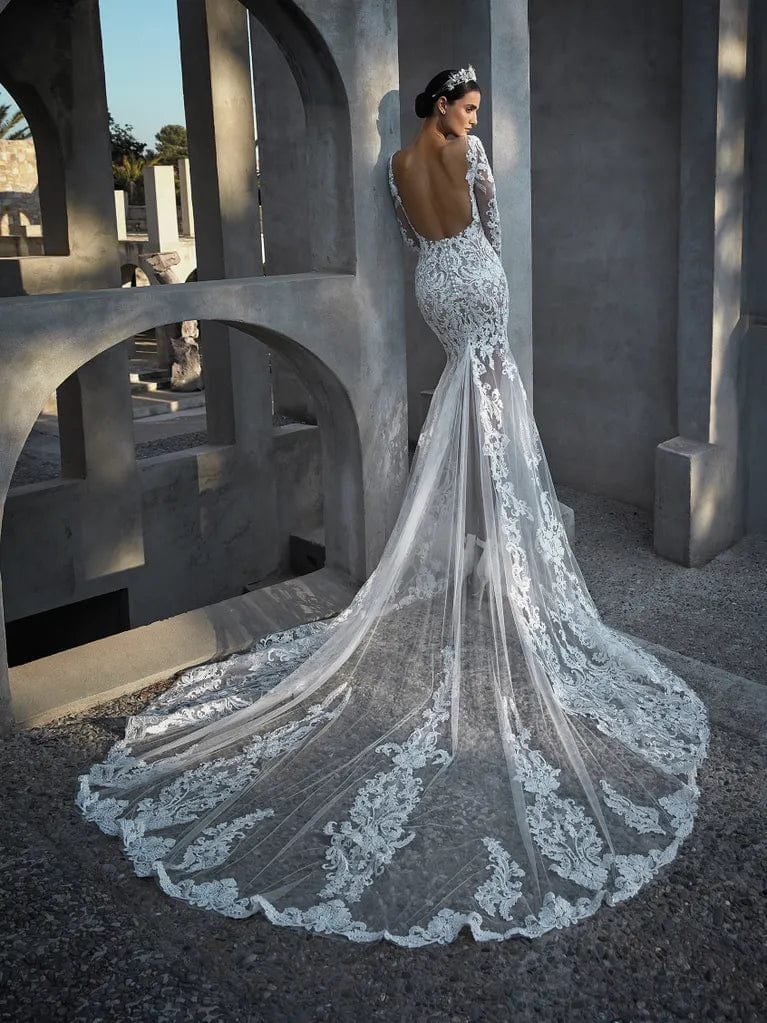 Atelier Pronovias Toulou - Size 10 - Image 2