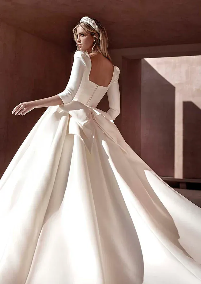 Pronovias Vellania - Size 20 - Image 3