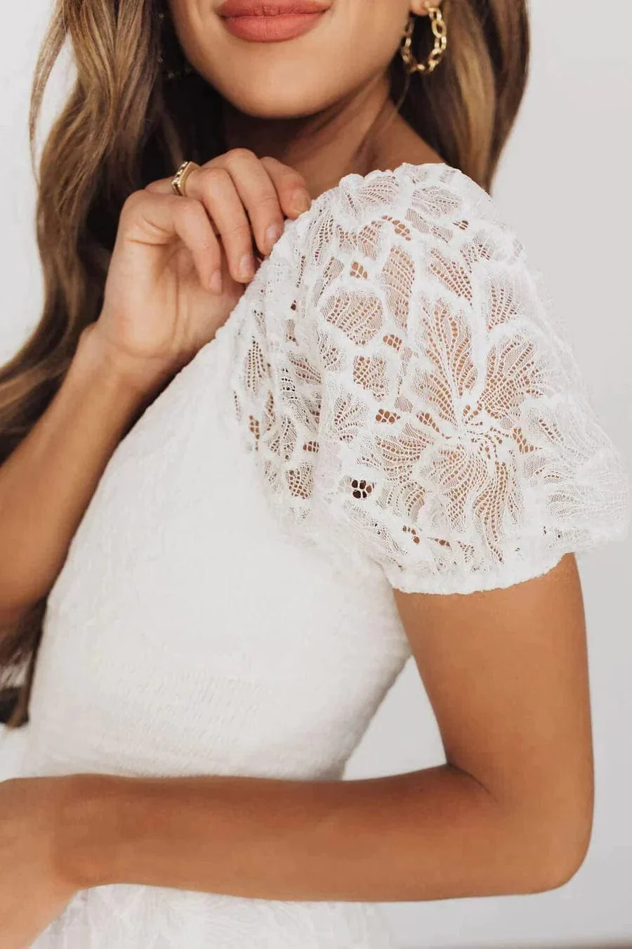 Ramblyn Bride Posey - Size Medium - Image 3